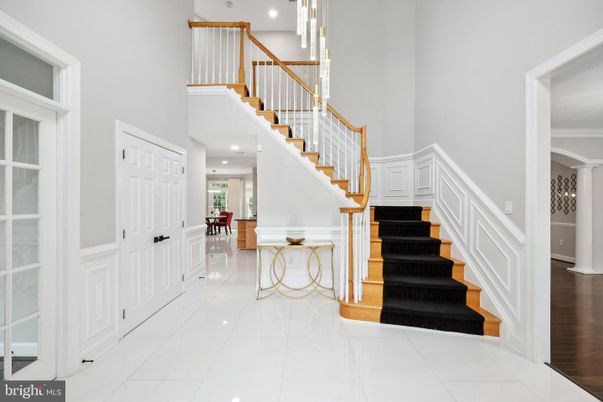 Interior, Marble, Recessed Lighting