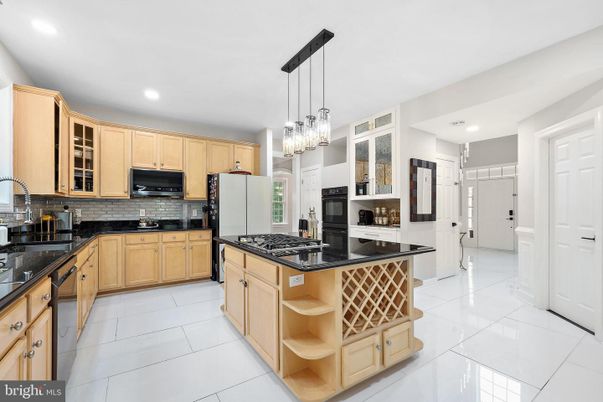 Interior, Kitchen, Pendant Lights, Recessed Lighting