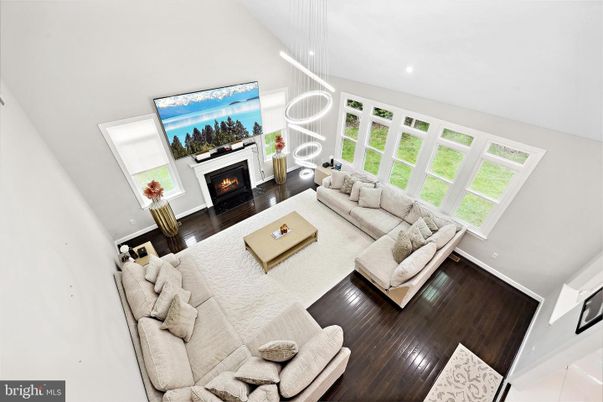 Fireplace, Interior, Living room, Pendant Lights, Recessed Lighting, Wood Texture Flooring