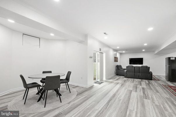 Dining room, Interior, Living room, Recessed Lighting, Wood Texture Flooring