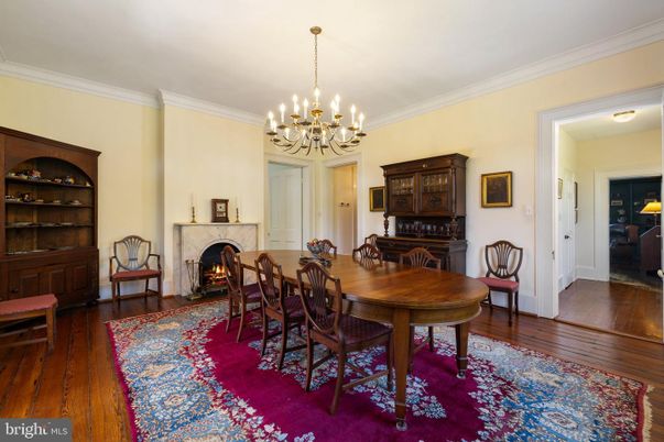 Chandelier, Dining room, Fireplace, Interior, Wood Texture Flooring