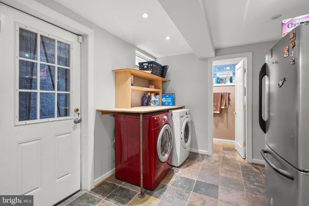 Interior, Recessed Lighting, Washer