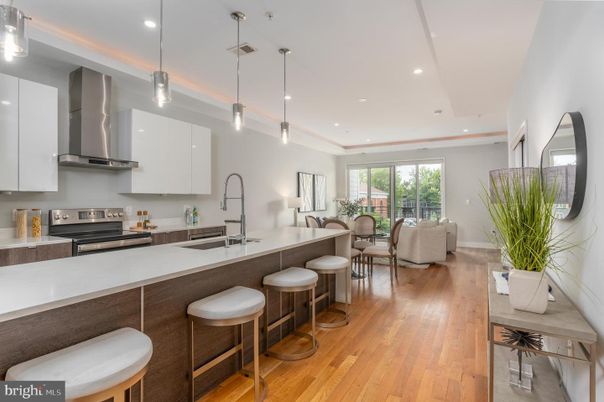 Interior, Kitchen, Living room, Pendant Lights, Recessed Lighting, Stainless Steel Appliances, Wood Texture Flooring