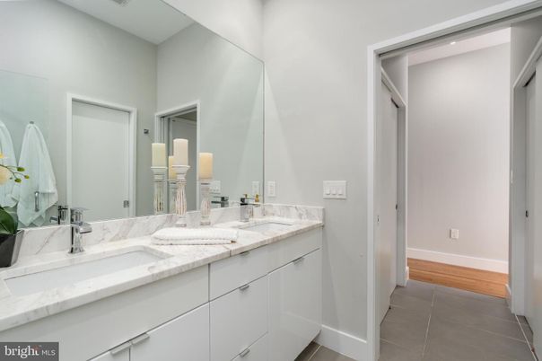 Bathroom, Dual Sink Vanities, Interior, Wood Texture Flooring