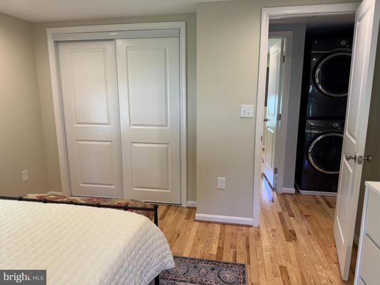 Interior, Utility Closets, Washer, Wood Texture Flooring