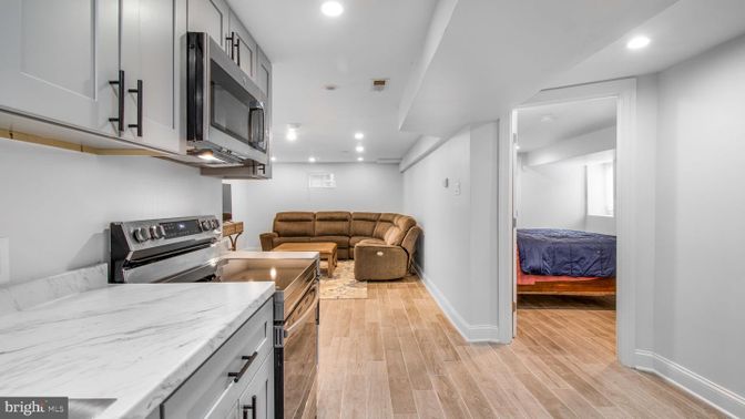 Interior, Kitchen, Living room, Recessed Lighting, Wood Texture Flooring