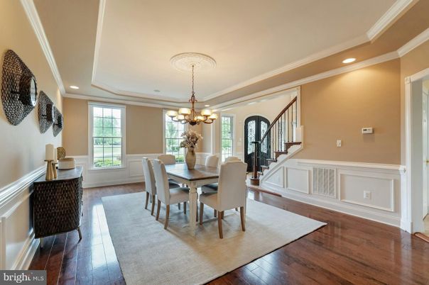 Chandelier, Dining room, Interior, Recessed Lighting, Wood Texture Flooring