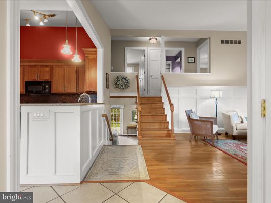 Interior, Kitchen, Pendant Lights, Wood Texture Flooring