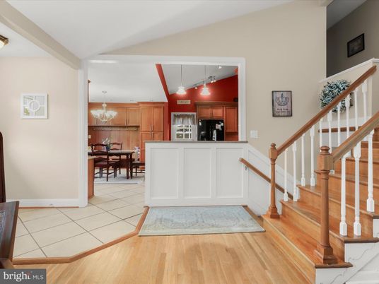 Chandelier, Dining room, Interior, Kitchen, Recessed Lighting, Wood Texture Flooring