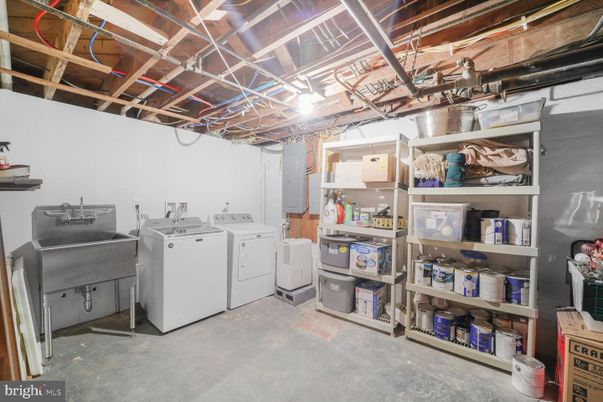 Interior, Washer