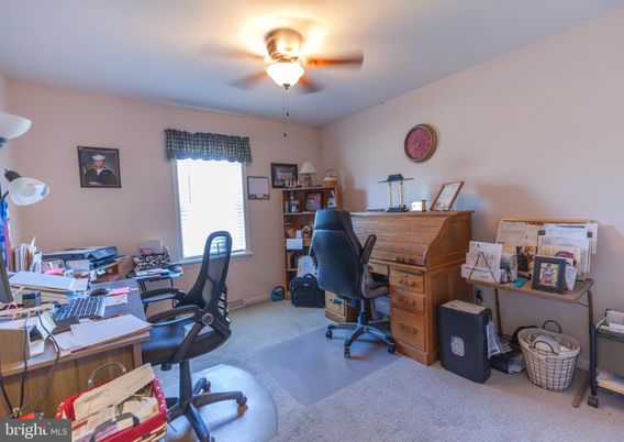 Home Office, Interior