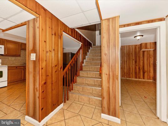 Interior, Wooden Walls