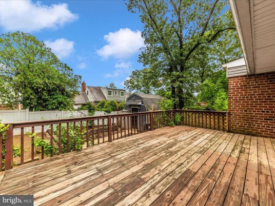 Exterior, Wood Texture Flooring