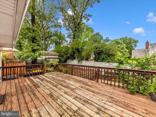Exterior, Wood Texture Flooring