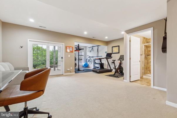Fitness Equipment, Interior, Recessed Lighting