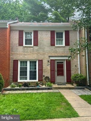 Exterior, Facade, Brick Facade, Georgian