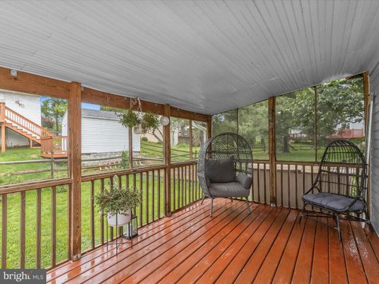 Interior, Sun Room, Wood Texture Flooring
