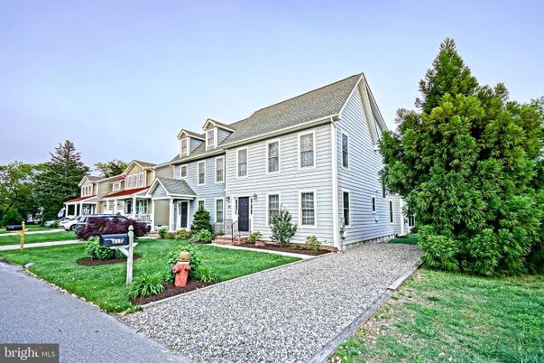 Backyard, Exterior, Facade, Georgian