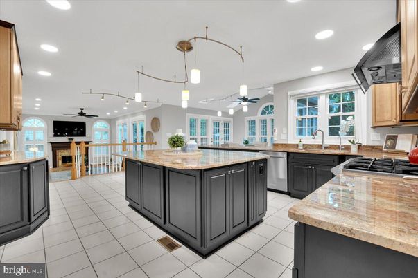 Interior, Kitchen, Pendant Lights, Recessed Lighting
