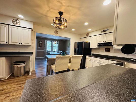 Dining room, Interior, Kitchen, Pendant Lights, Recessed Lighting, Wood Texture Flooring