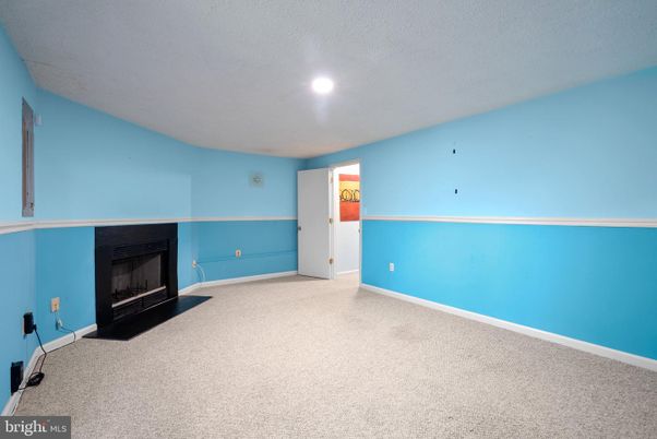 Empty room, Fireplace, Interior, Recessed Lighting