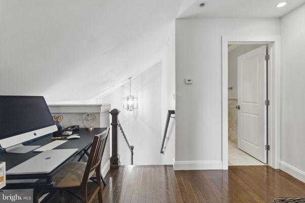 Home Office, Interior, Pendant Lights, Recessed Lighting, Wood Texture Flooring