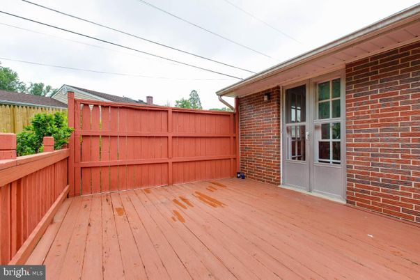 Exterior, Wood Texture Flooring