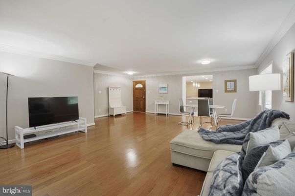 Dining room, Interior, Living room, Recessed Lighting, Wood Texture Flooring
