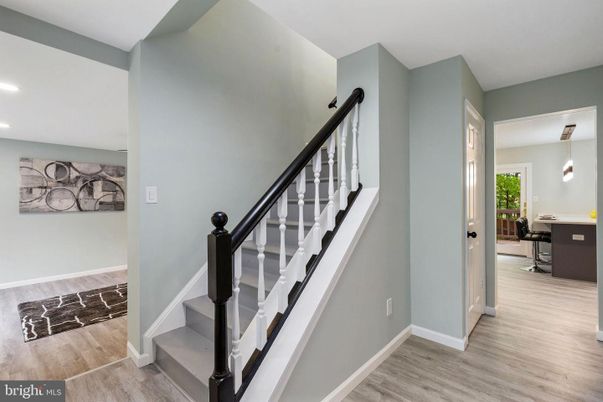 Interior, Pendant Lights, Recessed Lighting, Wood Texture Flooring
