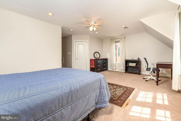 Bedroom, Home Office, Interior, Recessed Lighting