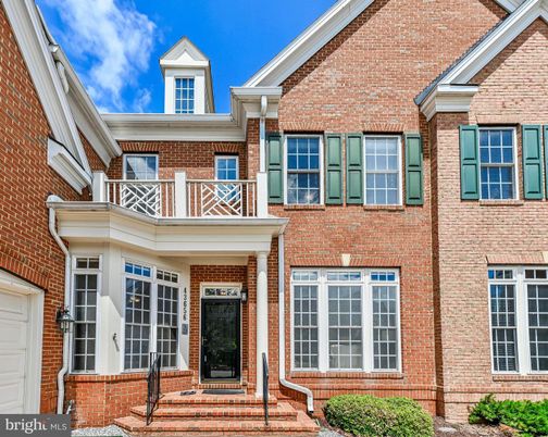 Exterior, Facade, Brick Facade, Rowhouse