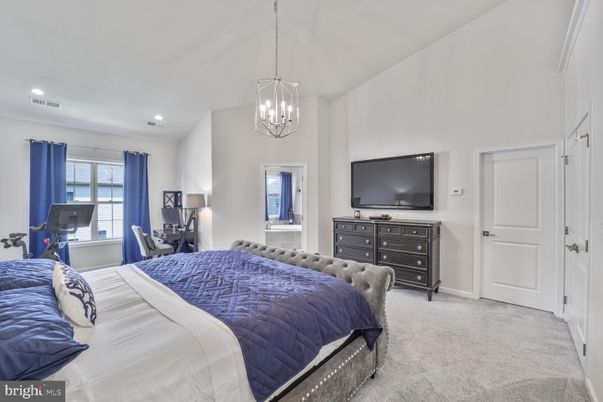 Bedroom, Interior, Pendant Lights, Recessed Lighting