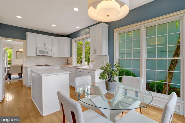 Dining room, Interior, Kitchen, Recessed Lighting, Wood Texture Flooring