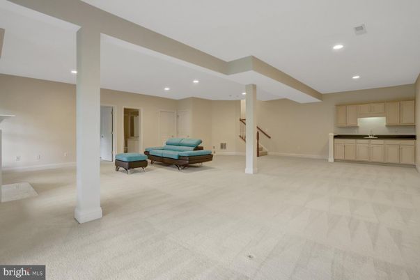 Empty room, Interior, Kitchen, Recessed Lighting