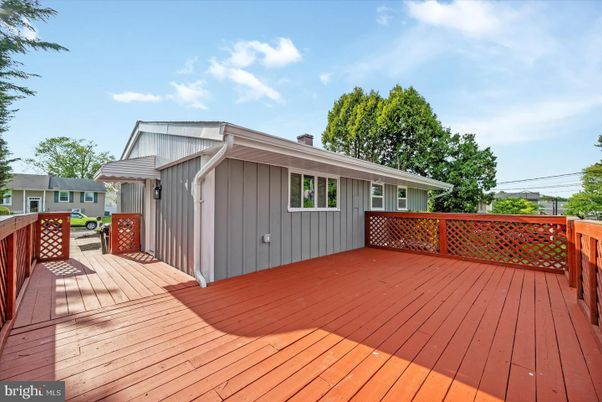 Exterior, Wood Texture Flooring