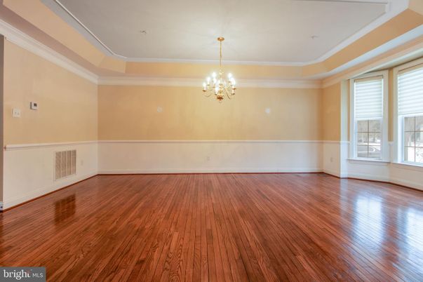 Chandelier, Empty room, Interior, Wood Texture Flooring