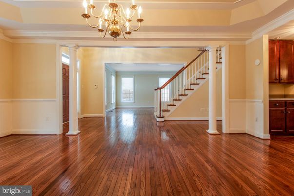Chandelier, Empty room, Interior, Wood Texture Flooring