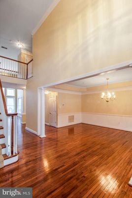 Chandelier, Empty room, Interior, Wood Texture Flooring