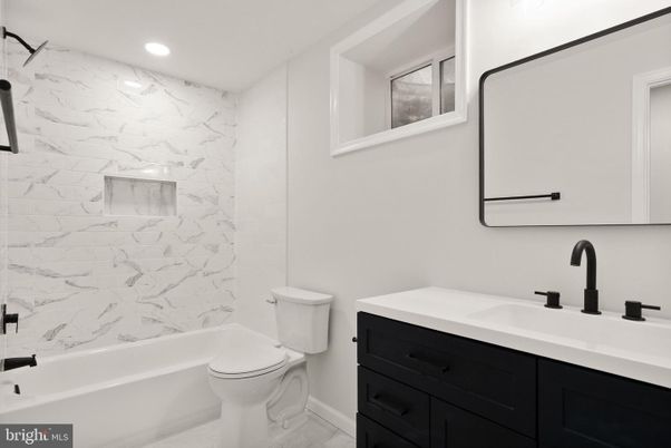 Bathroom, Interior, Marble Walls, Recessed Lighting