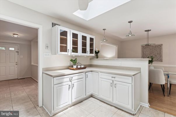 Interior, Kitchen, Pendant Lights, Wood Texture Flooring