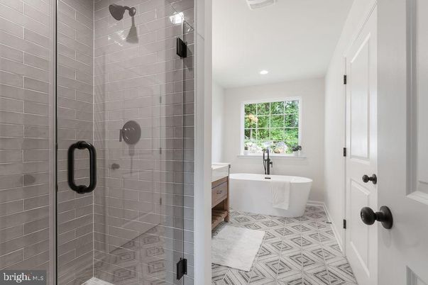 Bathroom, Free Standing Baths, Glass Shower, Interior, Recessed Lighting