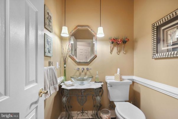 Bathroom, Interior, Pendant Lights