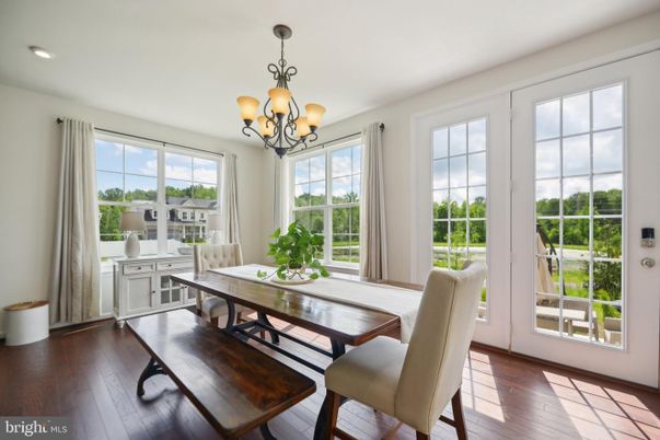 Chandelier, Dining room, Interior, Recessed Lighting, Wood Texture Flooring
