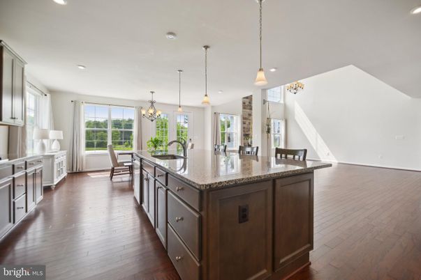 Chandelier, Dining room, Interior, Kitchen, Pendant Lights, Recessed Lighting, Wood Texture Flooring