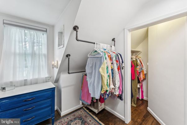 Interior, Walk-in Closets, Wood Texture Flooring