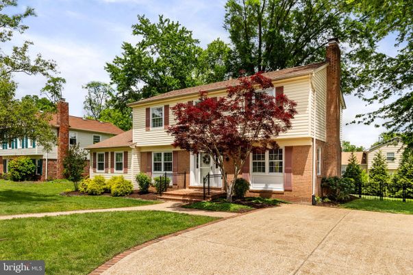 Exterior, Facade, Brick Facade, Split Level