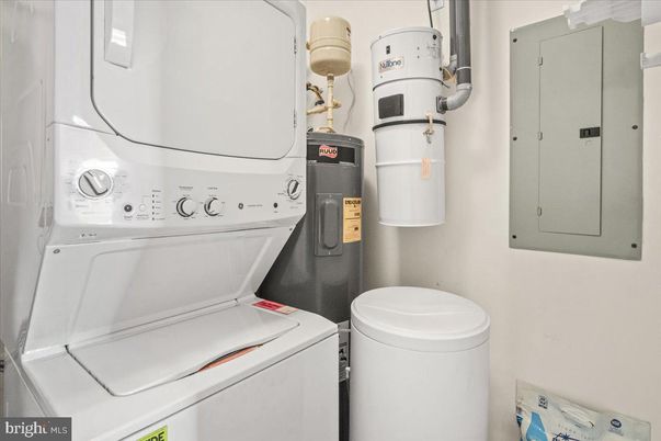 Interior, Utility Closets, Washer