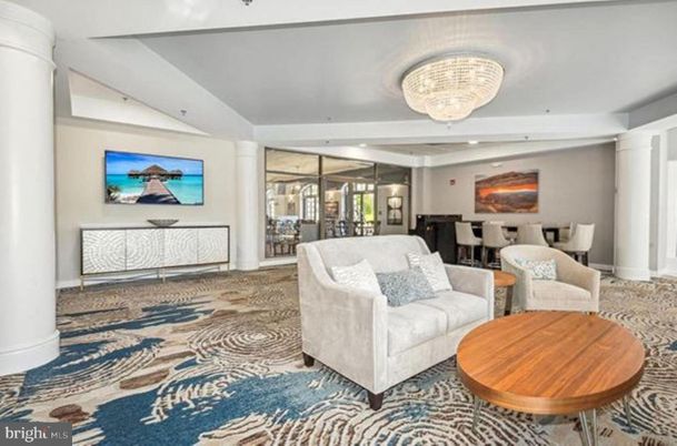 Chandelier, Dining room, Interior, Living room, Recessed Lighting