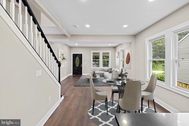 Dining room, Interior, Living room, Recessed Lighting, Wood Texture Flooring