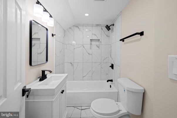 Bathroom, Interior, Marble, Marble Walls, Recessed Lighting